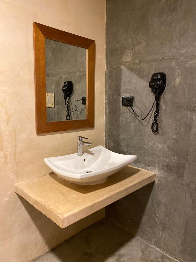 Ariche Valladolid Hotel & Hostal Eksteriør bilde